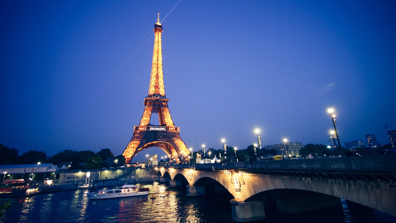 Discover the City of Lights with a Beautiful Escort in Paris by Your Side